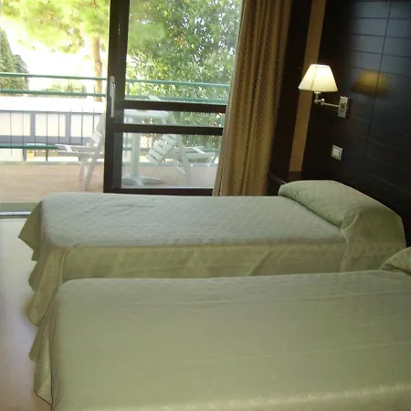 Angela E Vincenzo Hotel