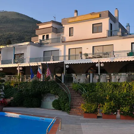 Angela E Vincenzo Hotel Cava De' Tirreni